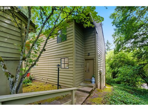 358 Cervantes Cir, Lake Oswego, OR, 97035-1242 | Card Image