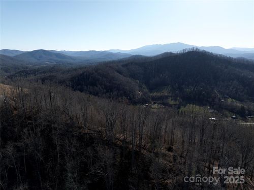 615 Fred Sparks Rd, Bakersville, NC, 28705-8110 | Card Image