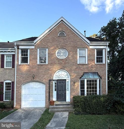 7438 Crestberry Ln, BETHESDA, MD, 20817-1260 | Card Image