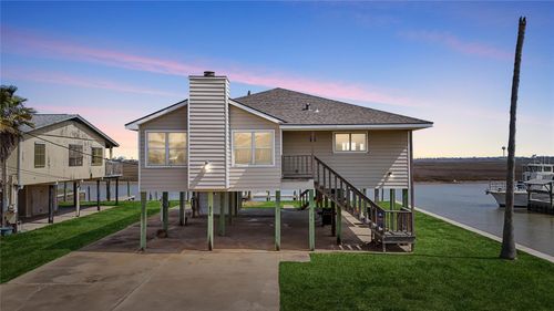 426 Shark Ln, Surfside Beach, TX, 77541-6903 | Card Image