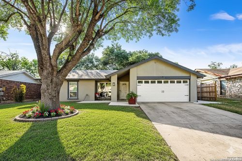 12319 La Albada St, San Antonio, TX, 78233-5932 | Card Image