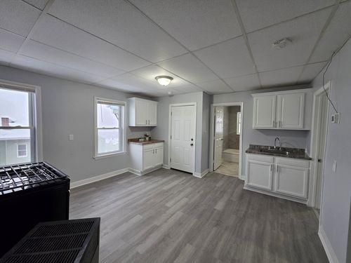 apt-3-39 Harlem St, Worcester, MA, 01610-3377 | Card Image