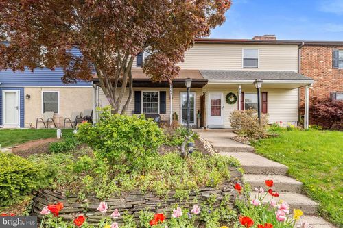 140 Thomas Dr, TELFORD, PA, 18969-2156 | Card Image