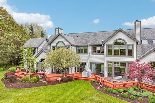 c-W176S7494 Harbor Circle, Muskego, WI, 53150 | Card Image