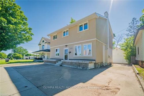 6571 Cleveland Ave, Niagara Falls, ON, L2G4A2 | Card Image