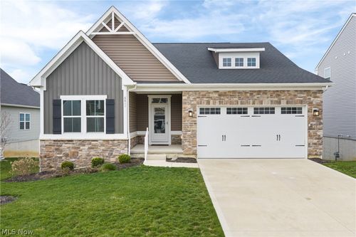 6811 Harrington Court Avenue Ne, Canton, OH, 44721 | Card Image
