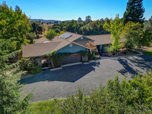 9661 Fraguero Rd, Sonora, CA, 95370-8019 | Card Image