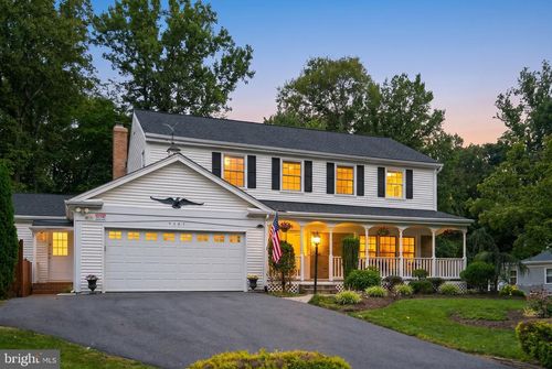 9201 Beachway Ln, SPRINGFIELD, VA, 22153-1441 | Card Image