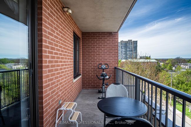 502 - 47 Caroline St N, Condo with 2 bedrooms, 1 bathrooms and null parking in Hamilton ON | Image 11