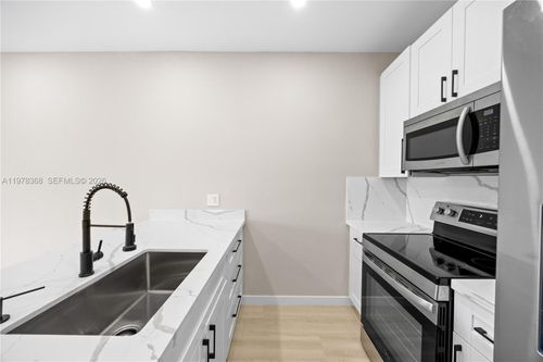 apt-3-630 Ne 166th St, Miami, FL, 33162-3686 | Card Image