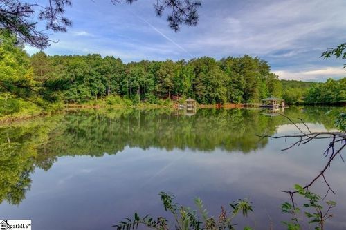 142 Island Water Dr, Six Mile, SC, 29682-9668 | Card Image