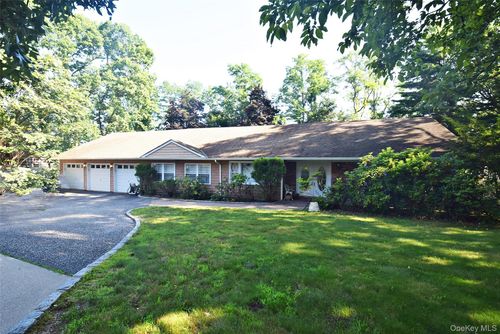 29 Ivy Hill Dr, Smithtown, NY, 11787-4003 | Card Image