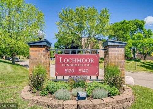 304-5140 W 102nd St, Bloomington, MN, 55437-2526 | Card Image