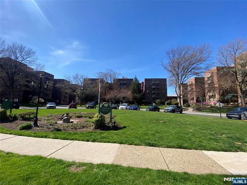 2329 Hudson Ter, Fort Lee, NJ, 07024-7948 | Card Image