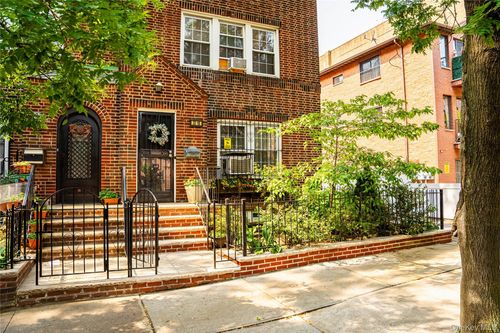 3318 83rd St, Jackson Heights, NY, 11372-1456 | Card Image