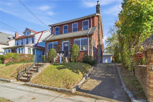 114 173rd St, Jamaica, NY, 11434-1320 | Card Image