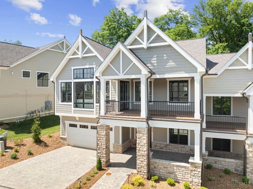 5960 Woodland Ln, Cincinnati, OH, 45227 | Card Image