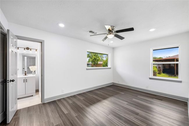 702 Pennington St, House other with 3 bedrooms, 2 bathrooms and 2 parking in Houston TX | Image 23