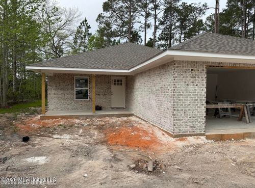 8105 Exchange St, Gautier, MS, 39553-2240 | Card Image