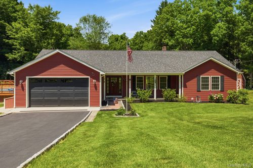 17 Fowler Ave, Cortlandt Manor, NY, 10567-1154 | Card Image