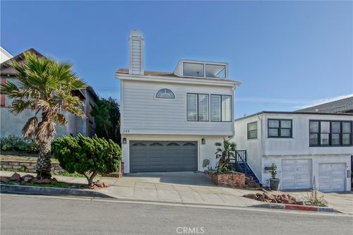 320 Marine Ave, Manhattan Beach, CA, 90266-4431 | Card Image