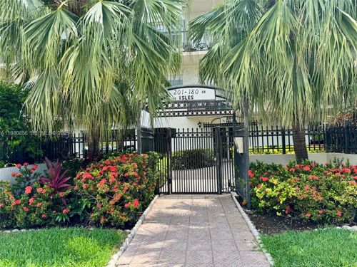 apt-114-201 180th Dr, Sunny Isles Beach, FL, 33160-2728 | Card Image