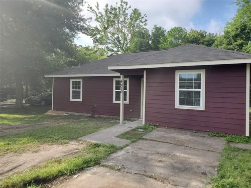 4910 Southwind Street, Houston, TX, 77033 | Card Image