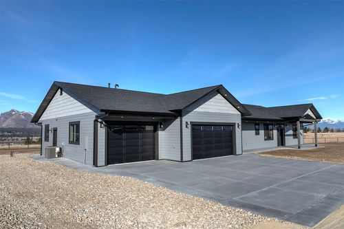 282 Grantsdale Cemetery Rd, Hamilton, MT, 59840-9124 | Card Image