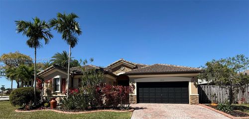 11922 Sw 154th Path, Miami, FL, 33196-6884 | Card Image