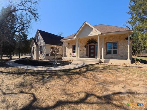 330 Arbors Cir, Elgin, TX, 78621-5623 | Card Image