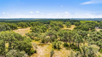 6610 W U.S Highway 290 Highway, Home with 3 bedrooms, 2 bathrooms and 7 parking in Dripping Springs TX | Image 2