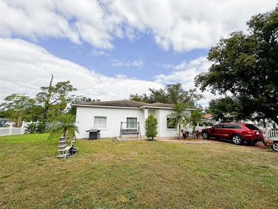 2109 Morning Drive, House other with 5 bedrooms, 3 bathrooms and null parking in Orlando FL | Image 2