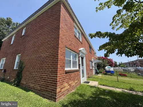 1323 Maple Ave, ELSMERE, DE, 19805-5036 | Card Image