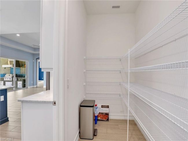 View of pantry | Image 18