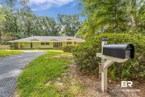 328 Bay Hill Dr, Daphne, AL, 36526-4617 | Card Image