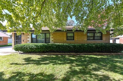 4421 S 62nd Street, House other with 3 bedrooms, 1 bathrooms and null parking in Greenfield WI | Image 1