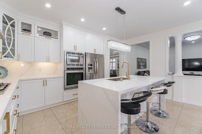 71 Vanderpool Cres, House other with 7 bedrooms, 5 bathrooms and 4 parking in Brampton ON | Image 13