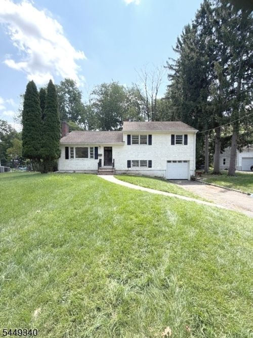 22 Springbrook Rd, Livingston, NJ, 07039-3317 | Card Image