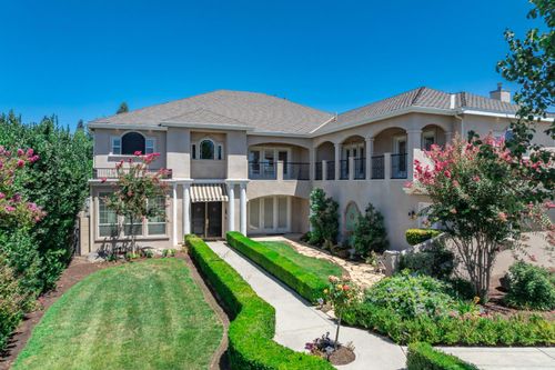 1092 Rorden Ave, Selma, CA, 93662-4604 | Card Image