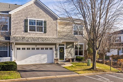 unit-4-1632 Legacy Pkwy E, MAPLEWOOD, MN, 55109-5429 | Card Image