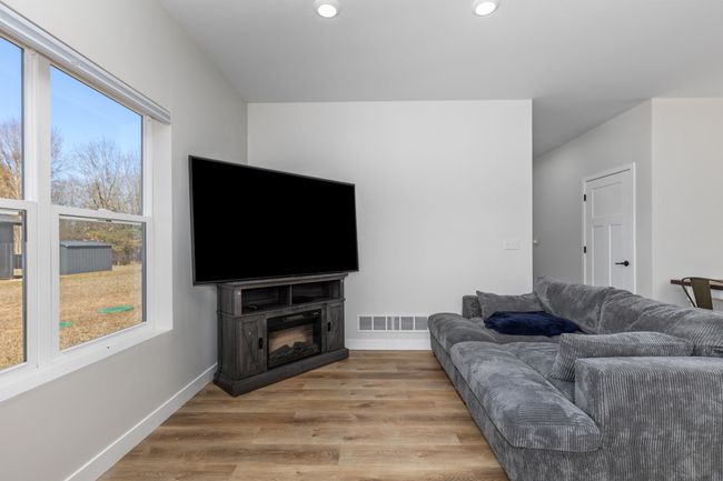 2084 W Fenwick Rd, House other with 3 bedrooms, 2 bathrooms and null parking in Fenwick MI | Image 6