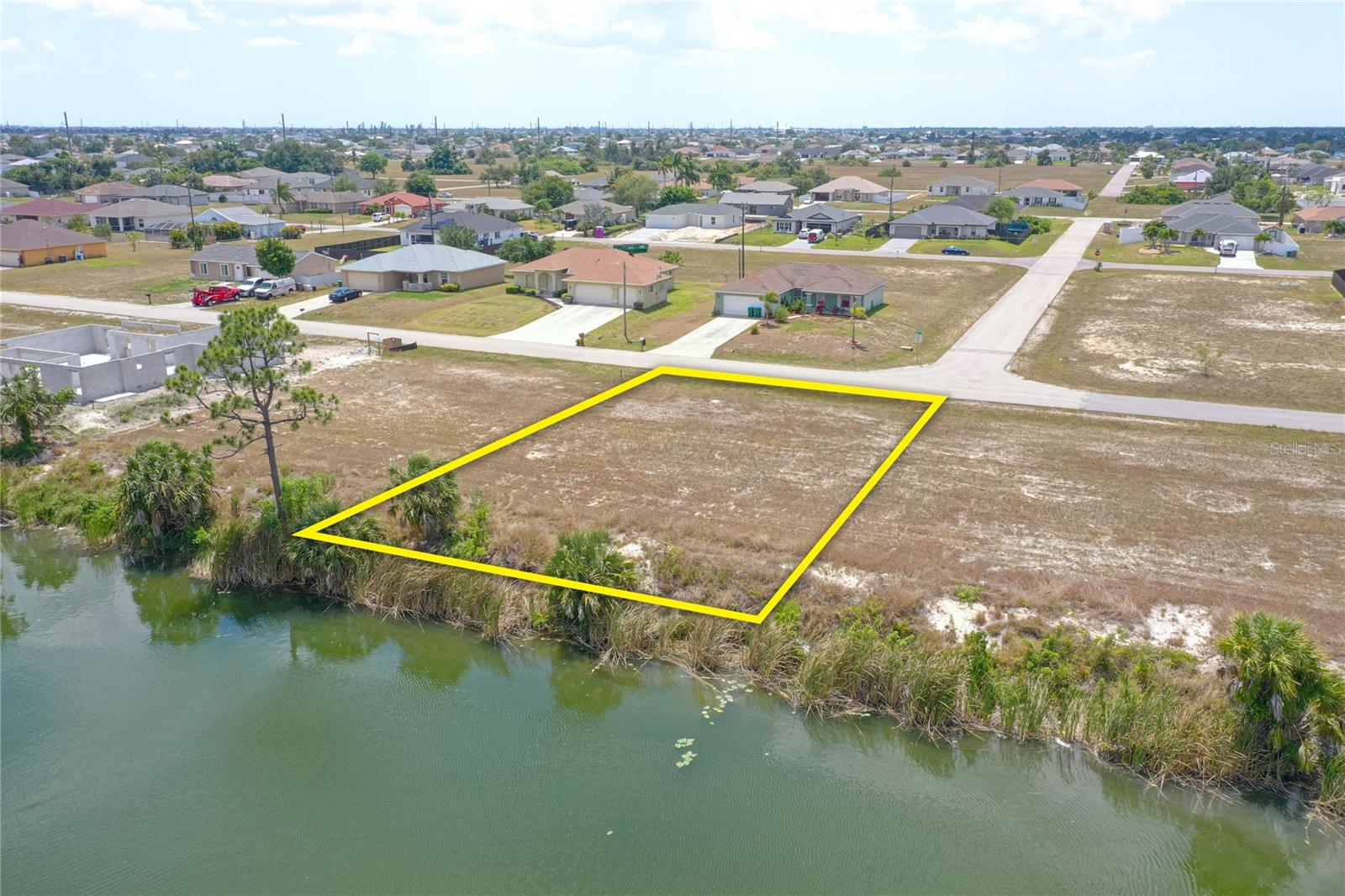 Land in CAPE CORAL 5