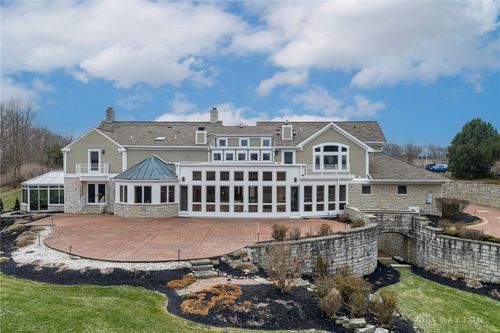 590 Versailles Dr, Centerville, OH, 45459-6073 | Card Image