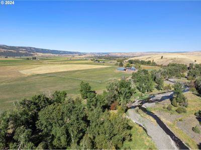 81705 E Highway 82, House other with 3 bedrooms, 2 bathrooms and 1 parking in Wallowa OR | Image 3