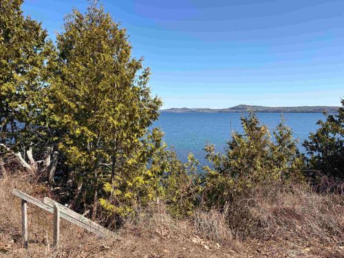 38 Featherbed Ln, South Hero, VT, 05486-4000 | Card Image