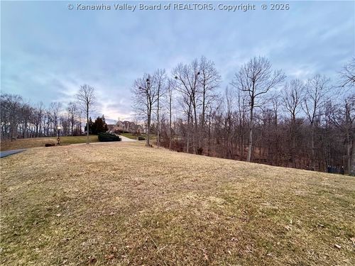 20 Mandy Dr, Scott Depot, WV, 25560-9369 | Card Image