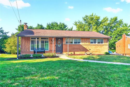 383 Grace St, Pleasant Hills, PA, 15236-4032 | Card Image