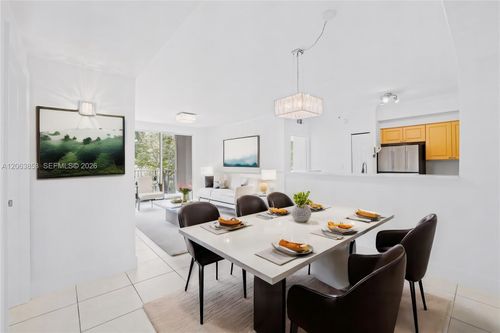205-6831 Sw 44th St, Miami, FL, 33155-4877 | Card Image