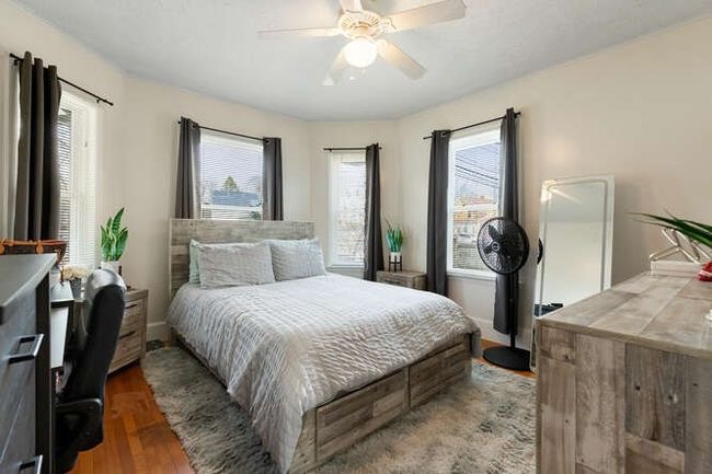 10 Conant St, Home with 5 bedrooms, 2 bathrooms and 4 parking in Beverly MA | Image 22