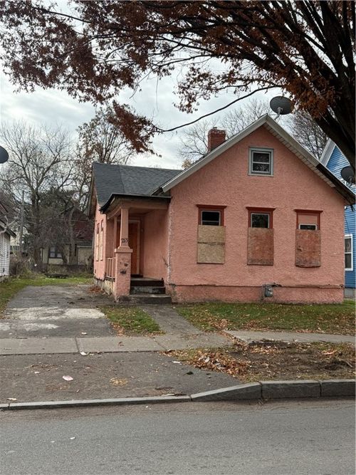 233 Avenue D, Rochester, NY, 14621-4403 | Card Image